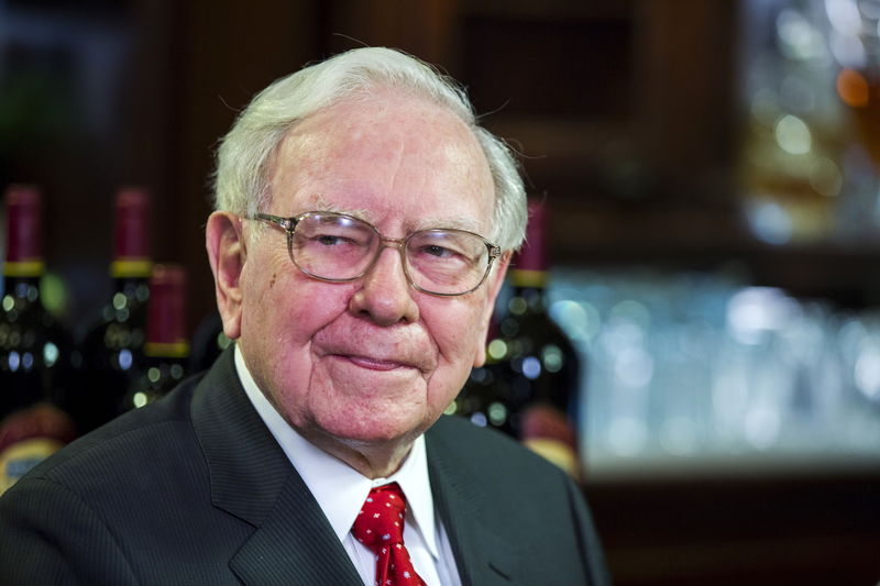 Uncover Warren Buffett's top 6 stocks for unrivaled long-term performance