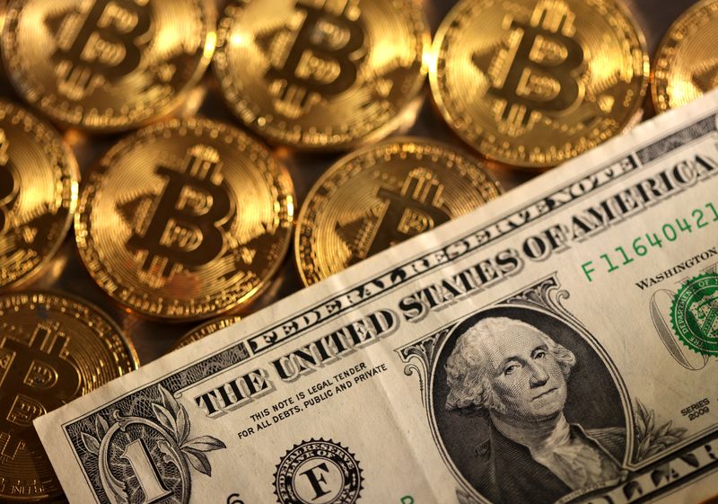 Currency market calm before Powell speech, bitcoin resumes rally