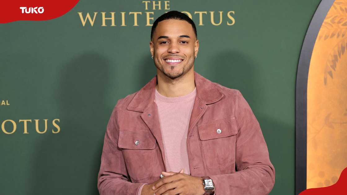 Grant Ellis at the Los Angeles Premiere Of HBO Original Series "The White Lotus" Season 3. Grant Ellis at the Los Angeles Premiere Of HBO Original Series "The White Lotus" Season 3.