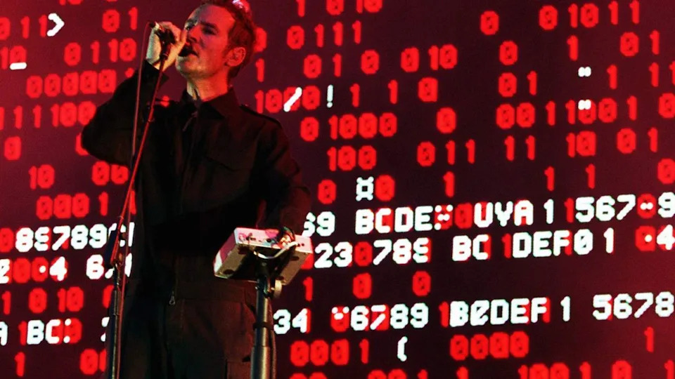 MASSIVE ATTACK, 09-06-2003, Pinkpop, Massive Attack, Zanger Daddy G.