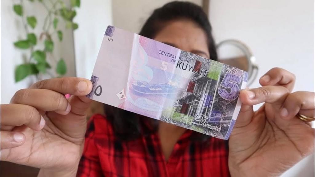 Kuwaiti Dinar