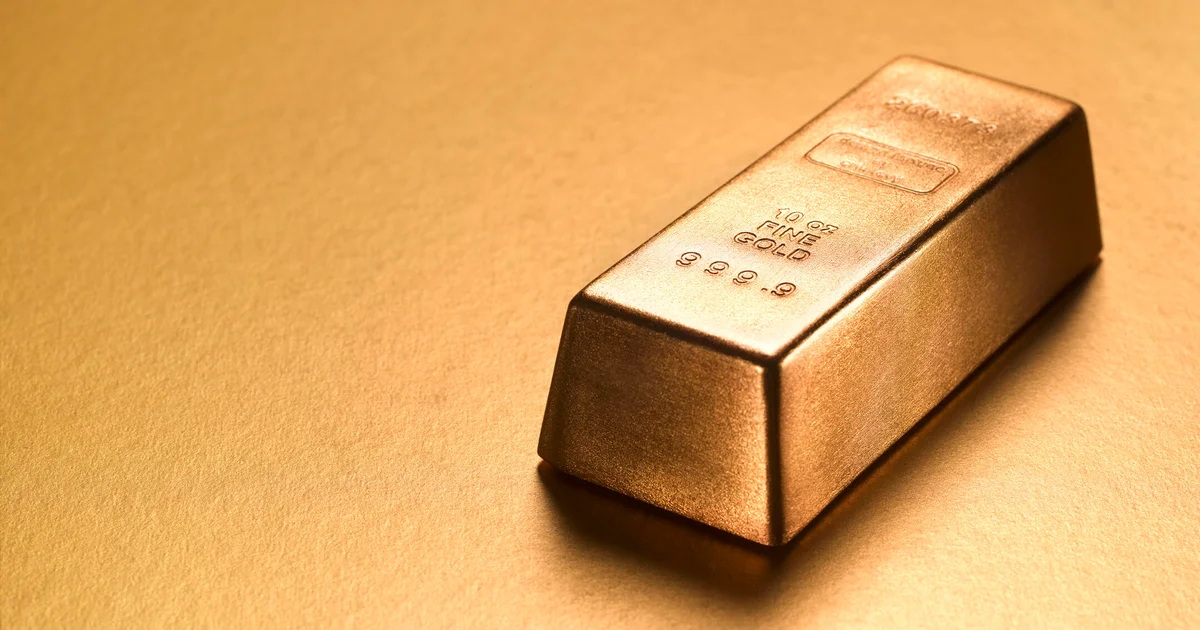 Gold ingot with gold copy space 